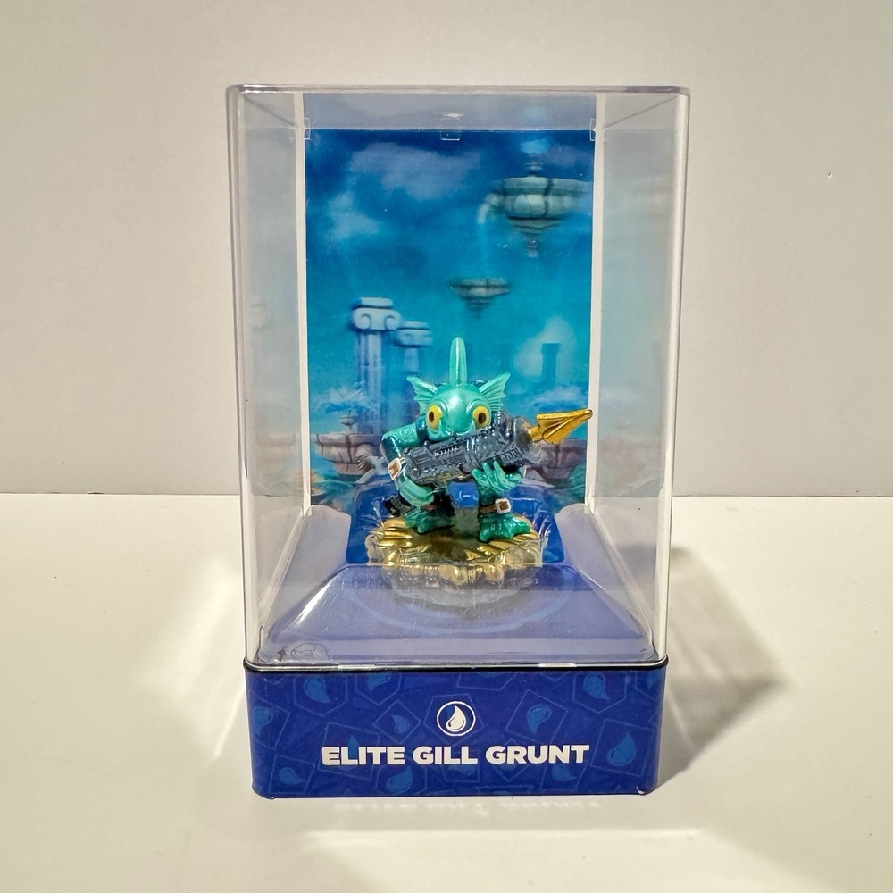 Skylanders Eon's Elite Elite Gill Grunt Activision w/ Display Case